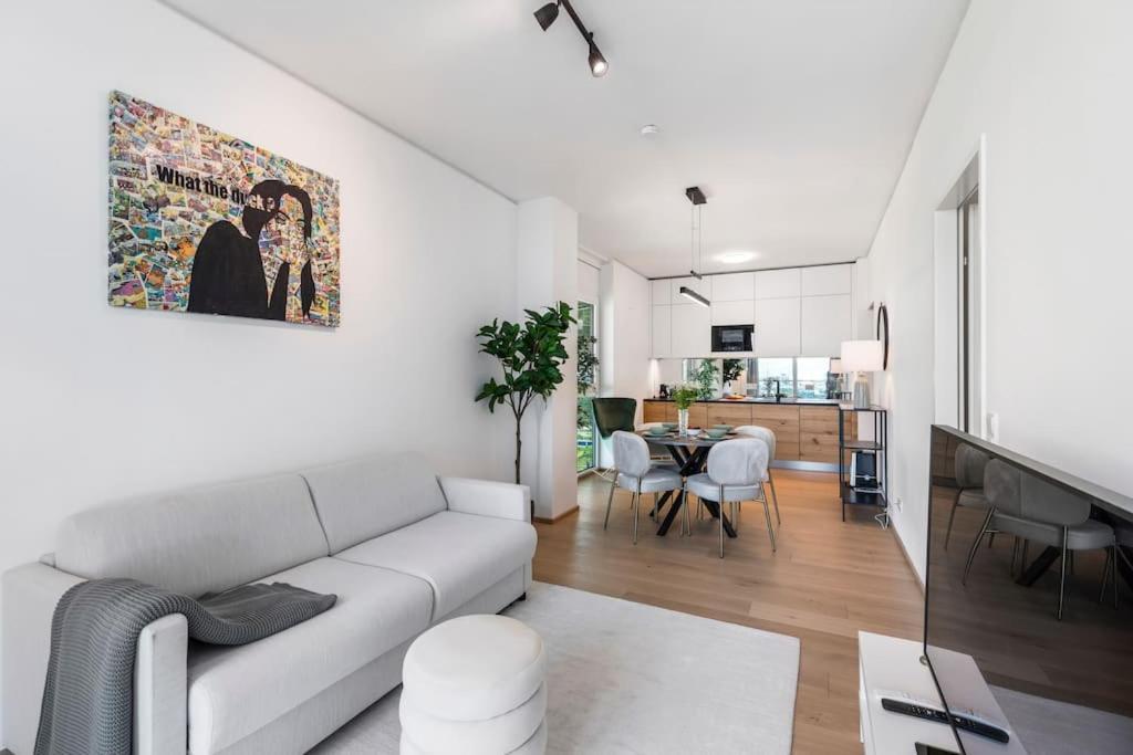 Design Apartment With Amazing View Over Відень Екстер'єр фото