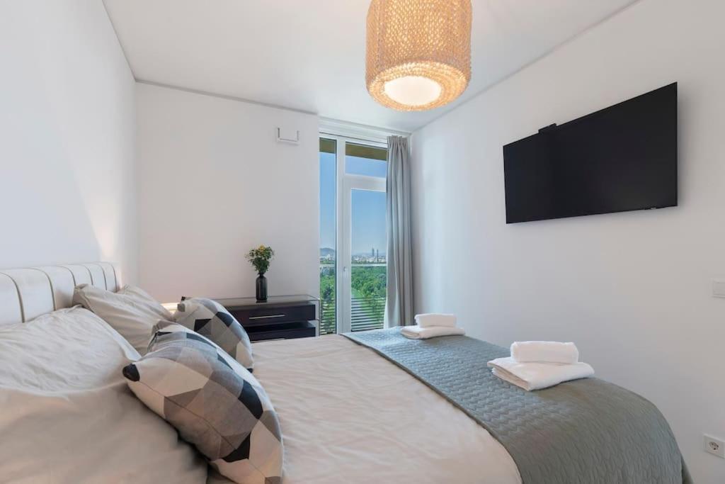 Design Apartment With Amazing View Over Відень Екстер'єр фото